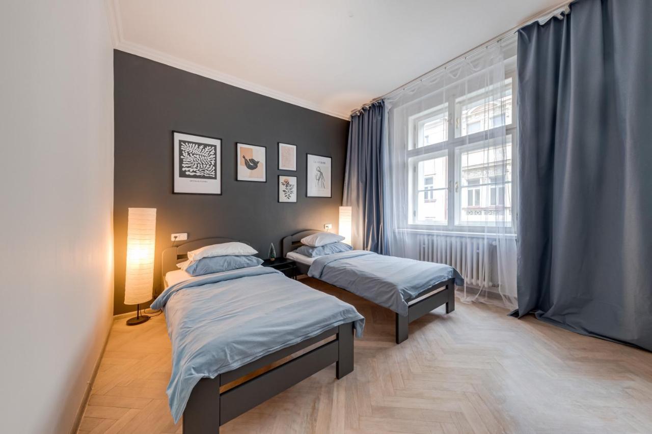 Vita Nejedleho Apartments Prague Exterior photo