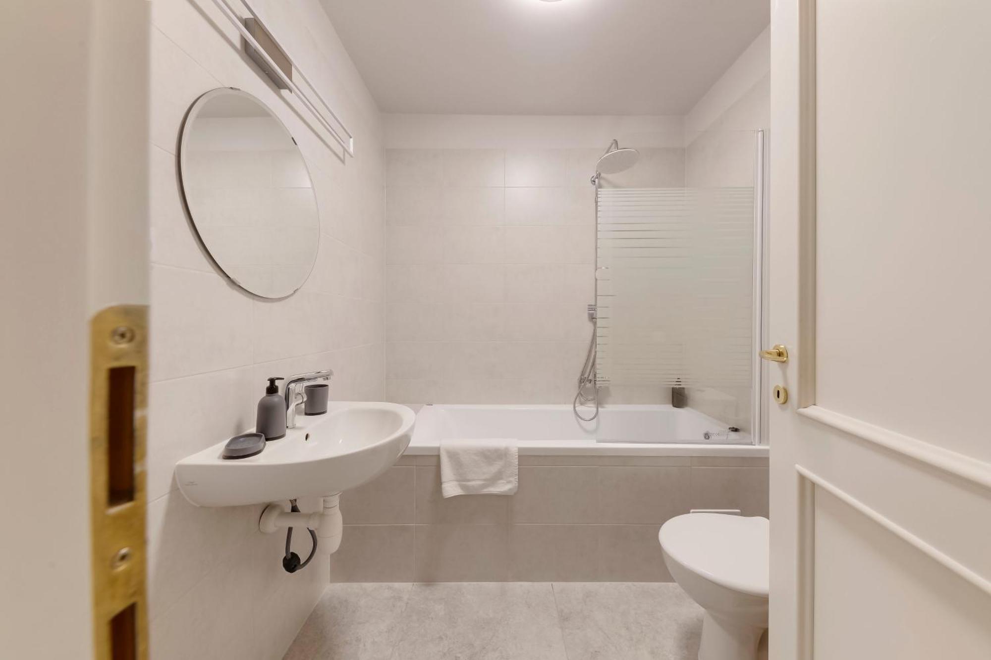 Vita Nejedleho Apartments Prague Exterior photo